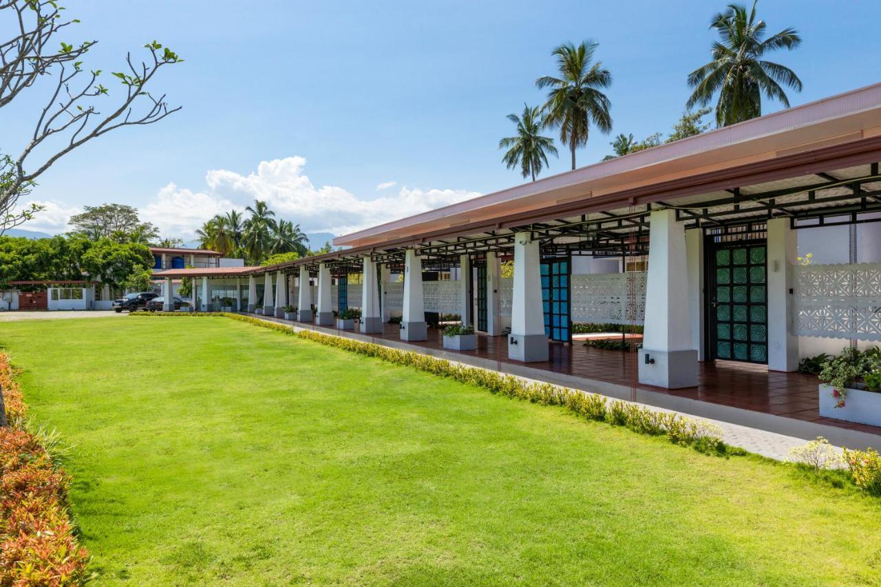Elephyard Retreat Hotel Mahiyanganaya Bagian luar foto